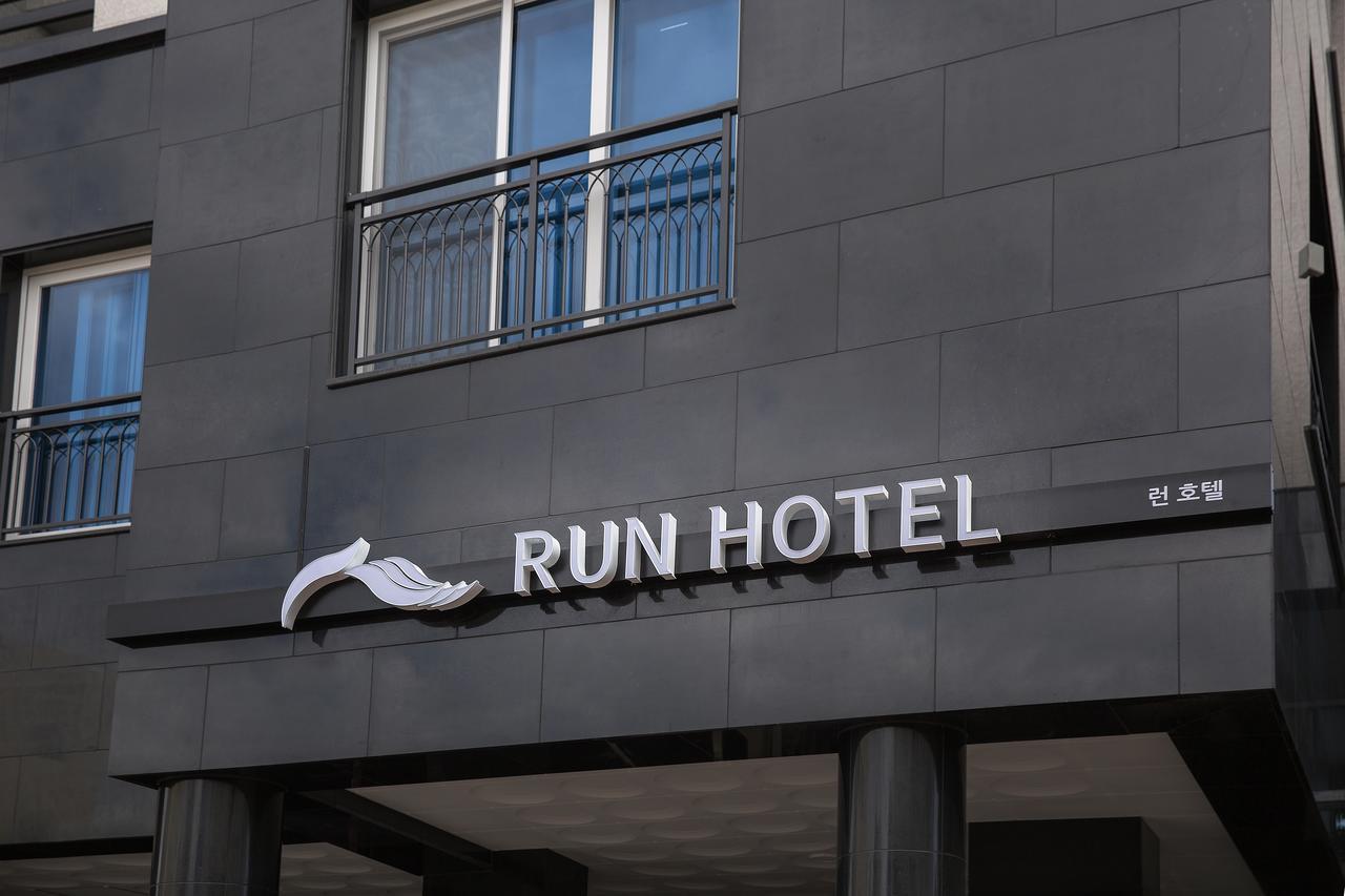 Hotel Run مدينة سيوجويبو المظهر الخارجي الصورة